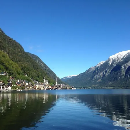 Haus Trausner هالشتات