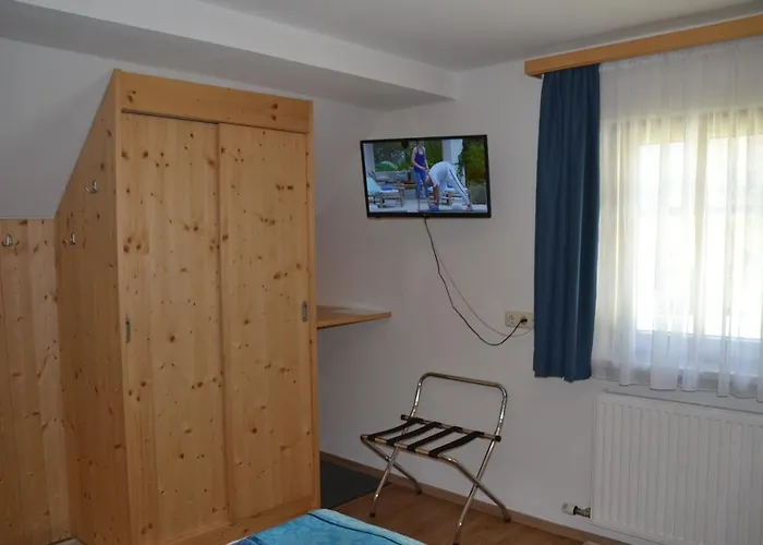 Haus Trausner Homestay *